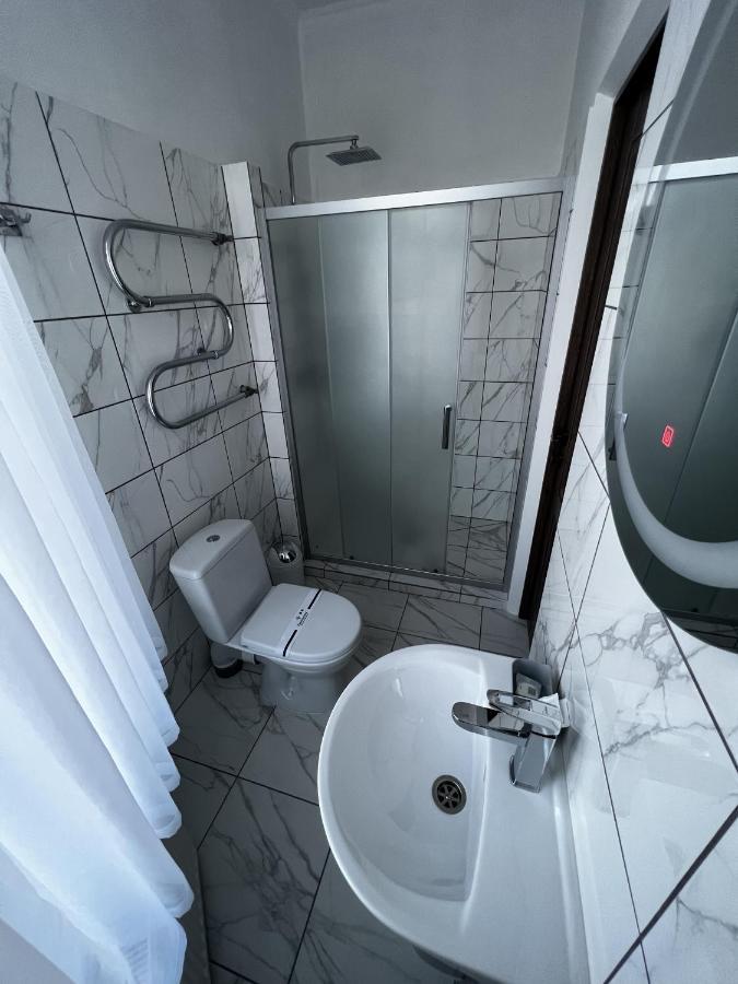 Hotel Zolotoy Fazan Mykolaiv Exterior foto