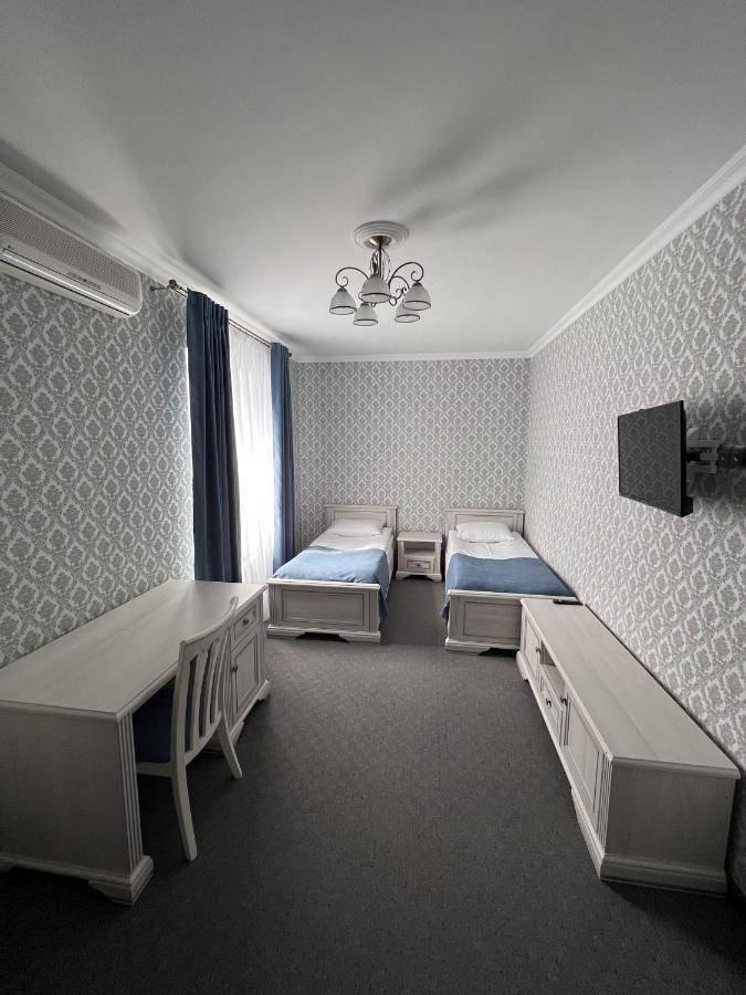 Hotel Zolotoy Fazan Mykolaiv Exterior foto