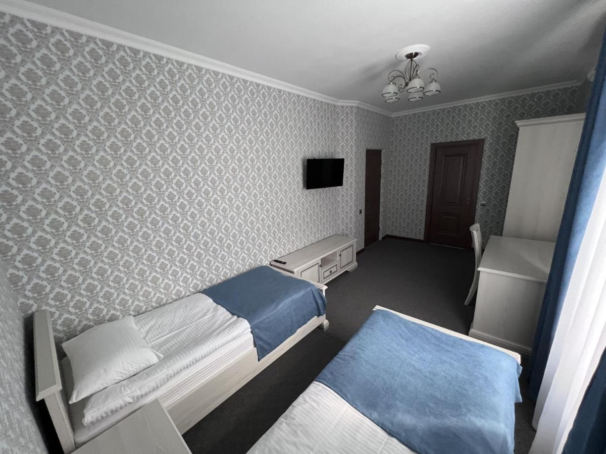 Hotel Zolotoy Fazan Mykolaiv Exterior foto